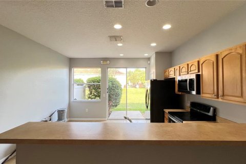 Townhouse in Kissimmee, Florida 3 bedrooms, 110.27 sq.m. № 1755037 - photo 11