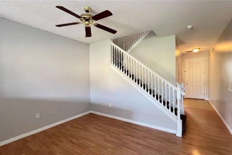 Townhouse in Kissimmee, Florida 3 bedrooms, 110.27 sq.m. № 1755037 - photo 12