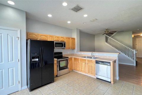 Townhouse in Kissimmee, Florida 3 bedrooms, 110.27 sq.m. № 1755037 - photo 15