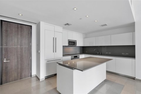 Condominio en alquiler en Miami, Florida, 1 dormitorio, 92.34 m2 № 1941310 - foto 10