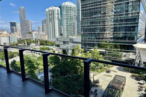 Condominio en alquiler en Miami, Florida, 1 dormitorio, 92.34 m2 № 1941310 - foto 1