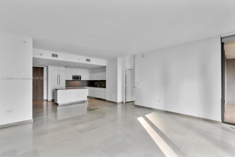 Condominio en alquiler en Miami, Florida, 1 dormitorio, 92.34 m2 № 1941310 - foto 7