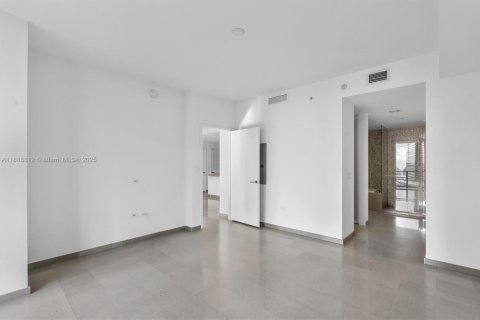 Condominio en alquiler en Miami, Florida, 1 dormitorio, 92.34 m2 № 1941310 - foto 16