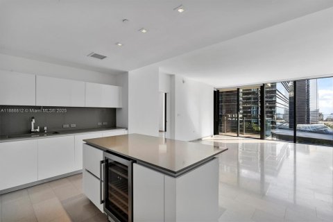 Condominio en alquiler en Miami, Florida, 1 dormitorio, 92.34 m2 № 1941310 - foto 2