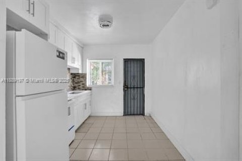 Duplex in Miami, Florida 2 bedrooms, 205.13 sq.m. № 1941350 - photo 10