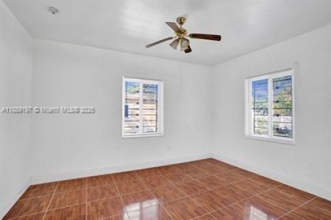 Duplex in Miami, Florida 2 bedrooms, 205.13 sq.m. № 1941350 - photo 20