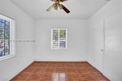Duplex in Miami, Florida 2 bedrooms, 205.13 sq.m. № 1941350 - photo 21