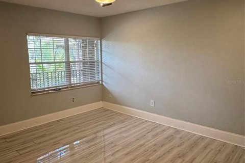 Condo in Tampa, Florida, 2 bedrooms  № 1819674 - photo 8