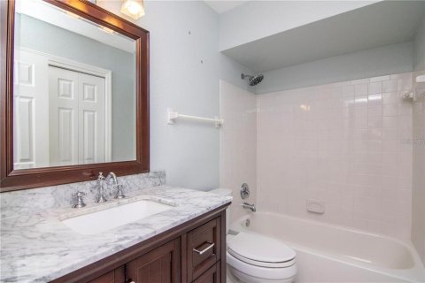 Condo in Tampa, Florida, 2 bedrooms  № 1819674 - photo 5