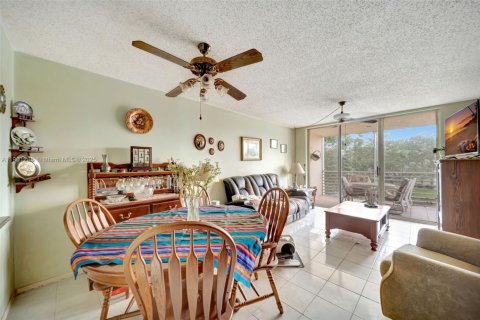 Condominio en venta en Davie, Florida, 2 dormitorios, 90.12 m2 № 1952388 - foto 6