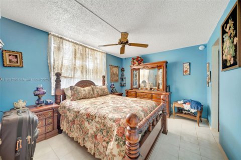Condominio en venta en Davie, Florida, 2 dormitorios, 90.12 m2 № 1952388 - foto 12