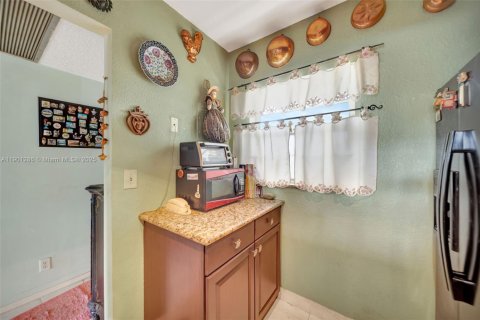 Condominio en venta en Davie, Florida, 2 dormitorios, 90.12 m2 № 1952388 - foto 13