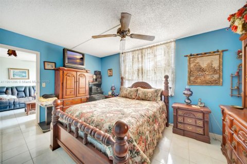 Condominio en venta en Davie, Florida, 2 dormitorios, 90.12 m2 № 1952388 - foto 11