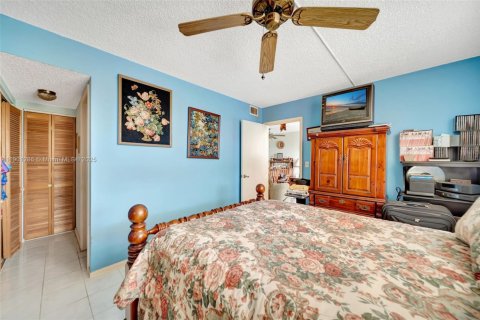Condominio en venta en Davie, Florida, 2 dormitorios, 90.12 m2 № 1952388 - foto 10
