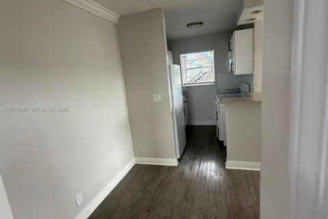 Apartamento en alquiler en Hallandale Beach, Florida, 1 dormitorio, 53.7 m2 № 2016736 - foto 15