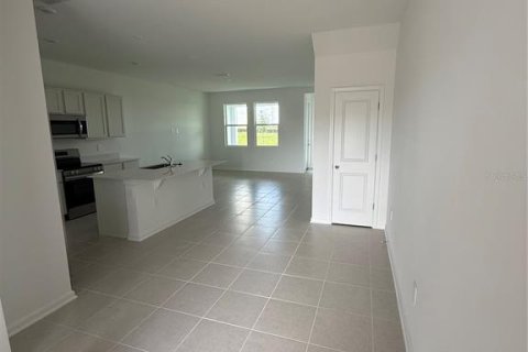 Adosado en alquiler en Davenport, Florida, 3 dormitorios, 151.24 m2 № 1905187 - foto 4