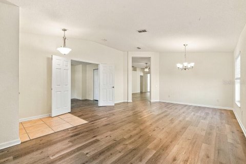 Villa ou maison à louer à Kissimmee, Floride: 4 chambres, 203.55 m2 № 2425567 - photo 3