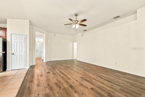 Villa ou maison à louer à Kissimmee, Floride: 4 chambres, 203.55 m2 № 2425567 - photo 8