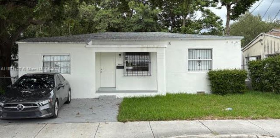 Villa ou maison à Miami, Floride 3 chambres, 108.42 m2 № 1923978