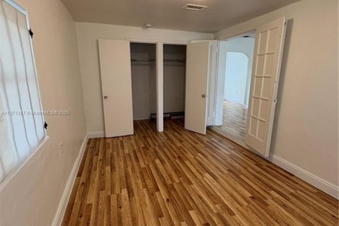 Villa ou maison à vendre à Miami, Floride: 3 chambres, 108.42 m2 № 1923978 - photo 9