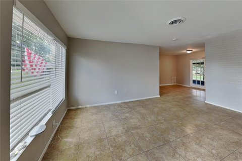 Villa ou maison à louer à Sarasota, Floride: 3 chambres, 114.08 m2 № 2416409 - photo 3