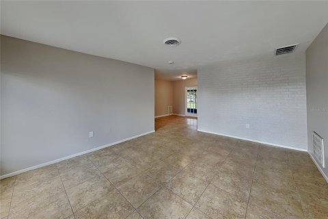 Villa ou maison à louer à Sarasota, Floride: 3 chambres, 114.08 m2 № 2416409 - photo 2