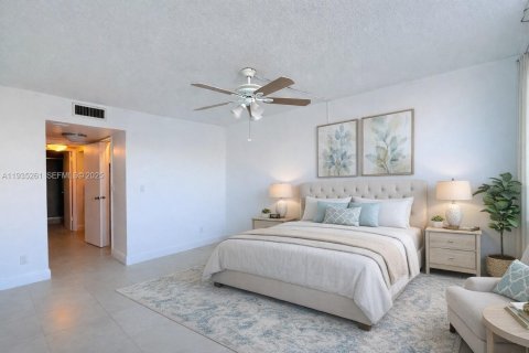 Снять в аренду кондоминиум в Норт-Майами, Флорида 1 спальня, 83.61м2, № 1993423 - фото 19