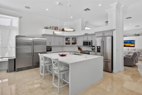 House in Weston, Florida 3 bedrooms, 246.38 sq.m. № 1925071 - photo 24