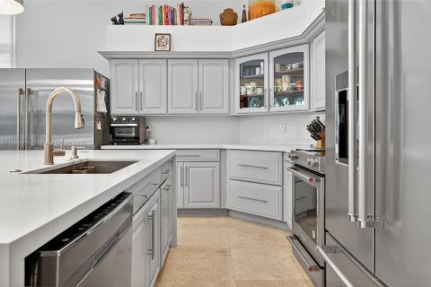 House in Weston, Florida 3 bedrooms, 246.38 sq.m. № 1925071 - photo 27