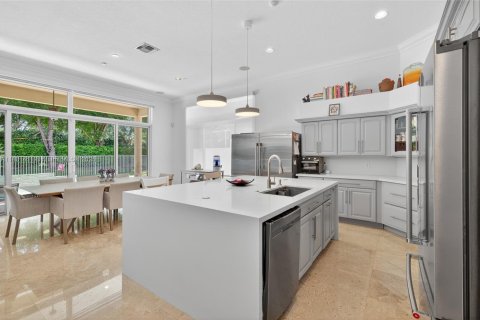 House in Weston, Florida 3 bedrooms, 246.38 sq.m. № 1925071 - photo 25