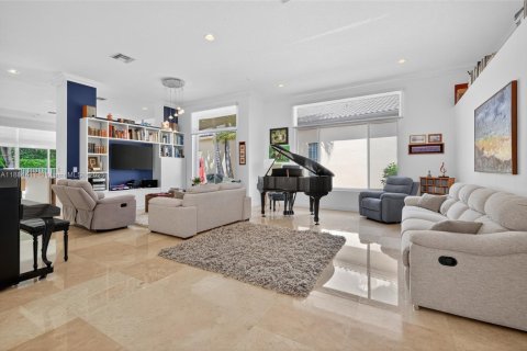 House in Weston, Florida 3 bedrooms, 246.38 sq.m. № 1925071 - photo 16