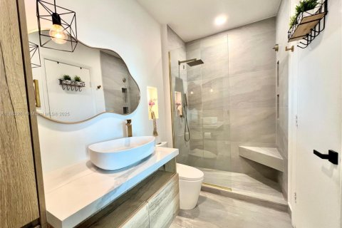 Condominio en venta en Miami, Florida, 2 dormitorios, 106 m2 № 2013185 - foto 18