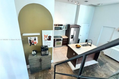 Condominio en venta en Miami, Florida, 2 dormitorios, 106 m2 № 2013185 - foto 11