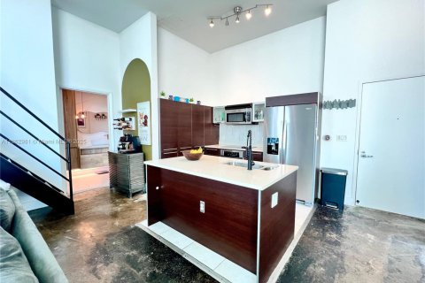 Condominio en venta en Miami, Florida, 2 dormitorios, 106 m2 № 2013185 - foto 2