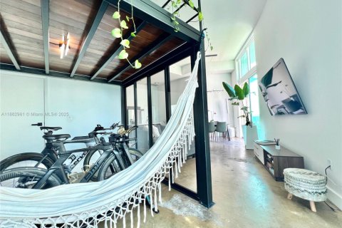 Condominio en venta en Miami, Florida, 2 dormitorios, 106 m2 № 2013185 - foto 10