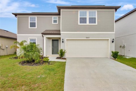 House in Lakeland, Florida 5 bedrooms, 268.49 sq.m. № 1516831 - photo 1
