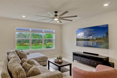 House in Lakeland, Florida 5 bedrooms, 268.49 sq.m. № 1516831 - photo 13