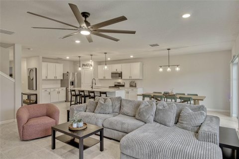 House in Lakeland, Florida 5 bedrooms, 268.49 sq.m. № 1516831 - photo 11