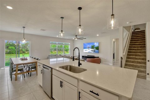 House in Lakeland, Florida 5 bedrooms, 268.49 sq.m. № 1516831 - photo 9