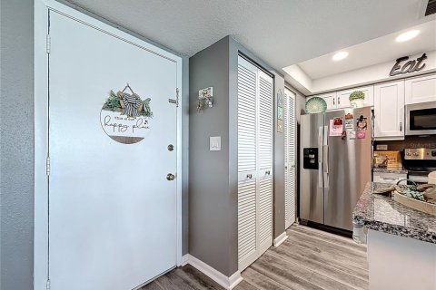 Condominio en venta en Treasure Island, Florida, 2 dormitorios, 121.52 m2 № 1545337 - foto 11