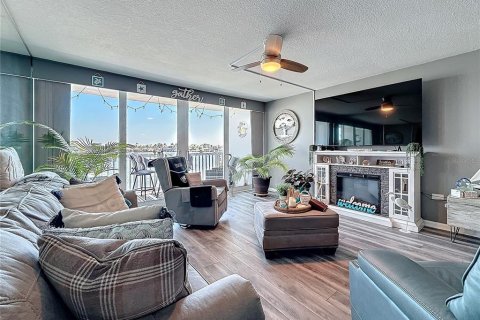 Condominio en venta en Treasure Island, Florida, 2 dormitorios, 121.52 m2 № 1545337 - foto 23