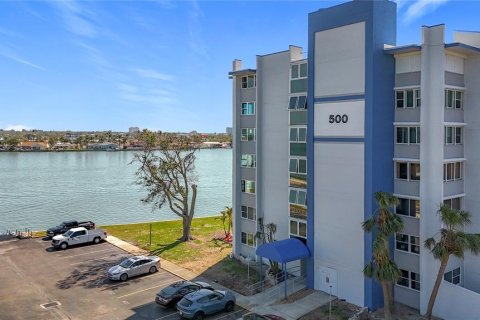 Condominio en venta en Treasure Island, Florida, 2 dormitorios, 121.52 m2 № 1545337 - foto 8