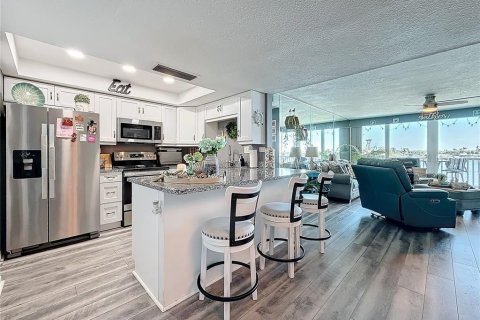 Condominio en venta en Treasure Island, Florida, 2 dormitorios, 121.52 m2 № 1545337 - foto 14