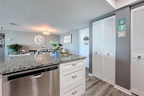 Condominio en venta en Treasure Island, Florida, 2 dormitorios, 121.52 m2 № 1545337 - foto 20