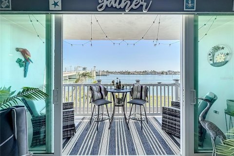 Condominio en venta en Treasure Island, Florida, 2 dormitorios, 121.52 m2 № 1545337 - foto 30
