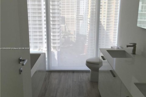 Copropriété à louer à Miami, Floride: 2 chambres, 94.02 m2 № 1940072 - photo 12