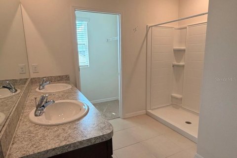 Villa ou maison à louer à Zephyrhills, Floride: 5 chambres, 241.64 m2 № 2399010 - photo 10