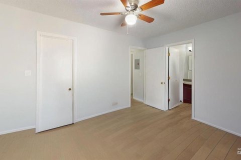 Duplex in Orlando, Florida 2 bedrooms, 83.52 sq.m. № 1681530 - photo 29