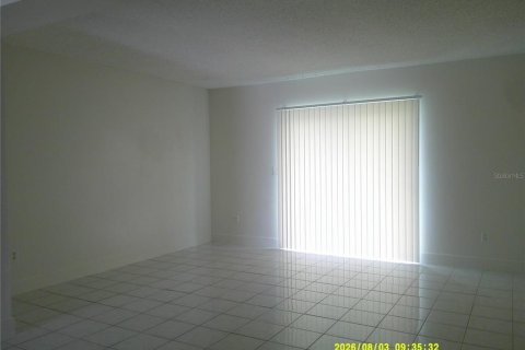 Townhouse in Kissimmee, Florida 2 bedrooms, 99.03 sq.m. № 2284135 - photo 5