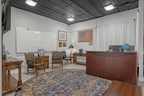 Propiedad comercial en venta en West Palm Beach, Florida № 2346174 - foto 25